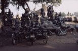 Mahabalipuram: sculpture road