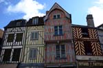 case geometriche ad Auxerre
