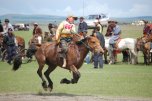arrivo della corsa di cavalli