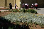 studenti in visita al Golestan