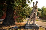 statua nel parco