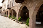 portici a Santa Pau